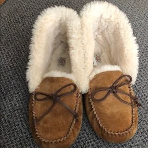 Alena UGG slippers